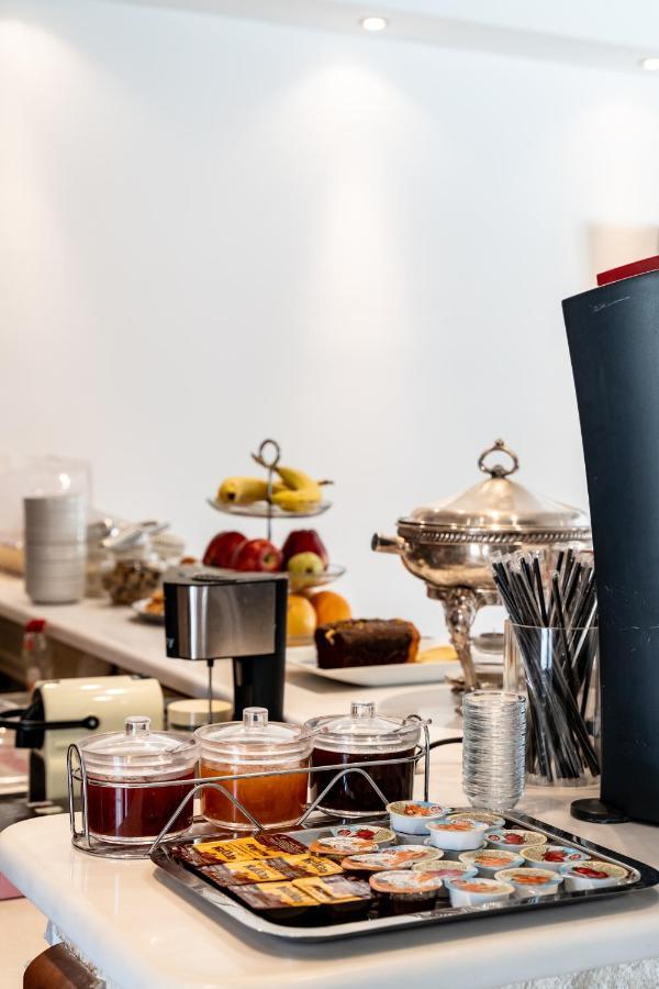 Chez Sophie Hotel Kamári Екстериор снимка