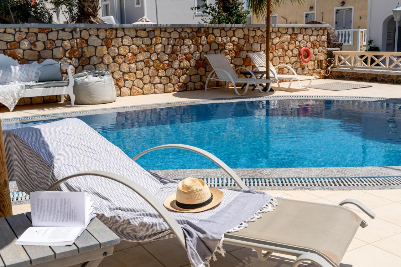 Chez Sophie Hotel Kamári Екстериор снимка
